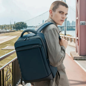 Mochila Masculina Para Estudos e Viagens com Design Moderno