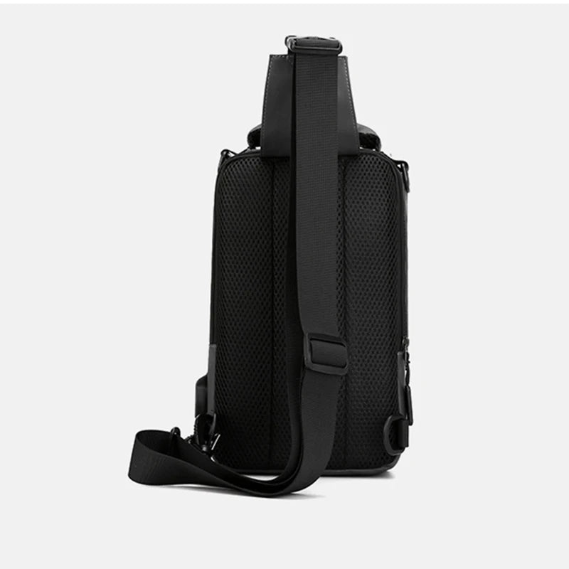 Bolsa de Ombro Masculina  Versátil com Suporte USB | Impermeável