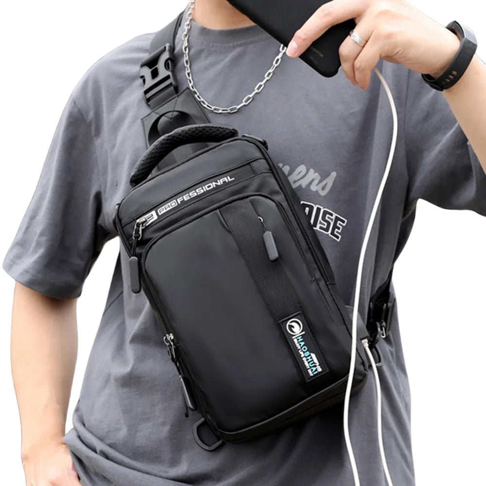 Bolsa de Ombro Masculina  Versátil com Suporte USB | Impermeável
