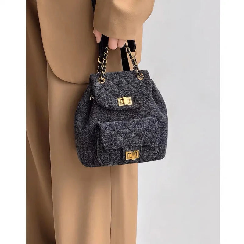 Mini Mochila Retrô Alças Com Correntaria Design Pequeno Casual