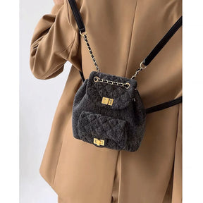 Mini Mochila Retrô Alças Com Correntaria Design Pequeno Casual