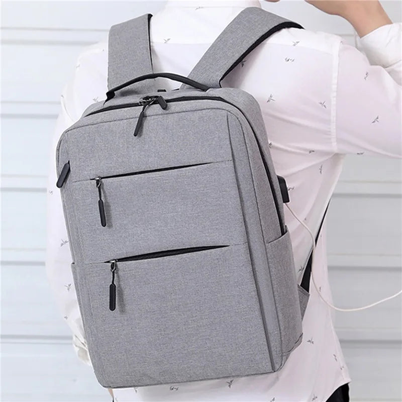 Mochila Impermeável Multifuncional com Compartimentos e USB integrado