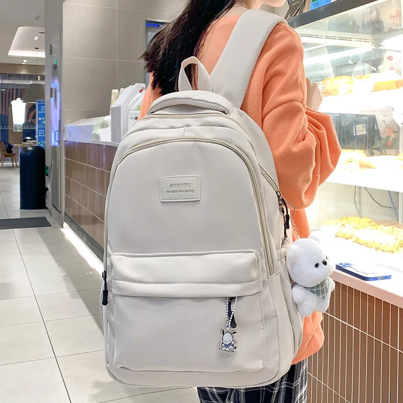 Mochila Feminina Impermeável com Otima Capacidade e Moderna