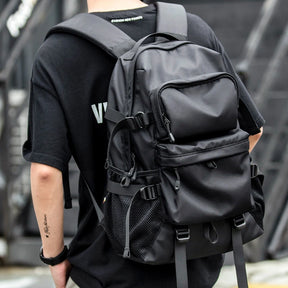 Mochila Masculina Para Viagem e Estudos Monocromática