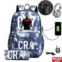 Kit Escolar CR7: Mochila com Entrada de Fone de Ouvido e USB + Estojo