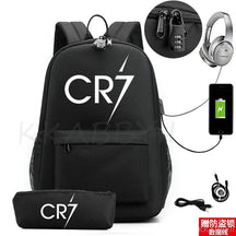 Kit Escolar CR7: Mochila com Entrada de Fone de Ouvido e USB + Estojo
