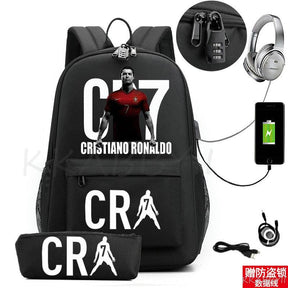 Kit Escolar CR7: Mochila com Entrada de Fone de Ouvido e USB + Estojo