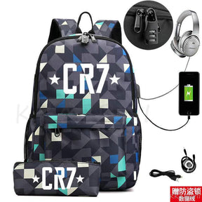 Kit Escolar CR7: Mochila com Entrada de Fone de Ouvido e USB + Estojo