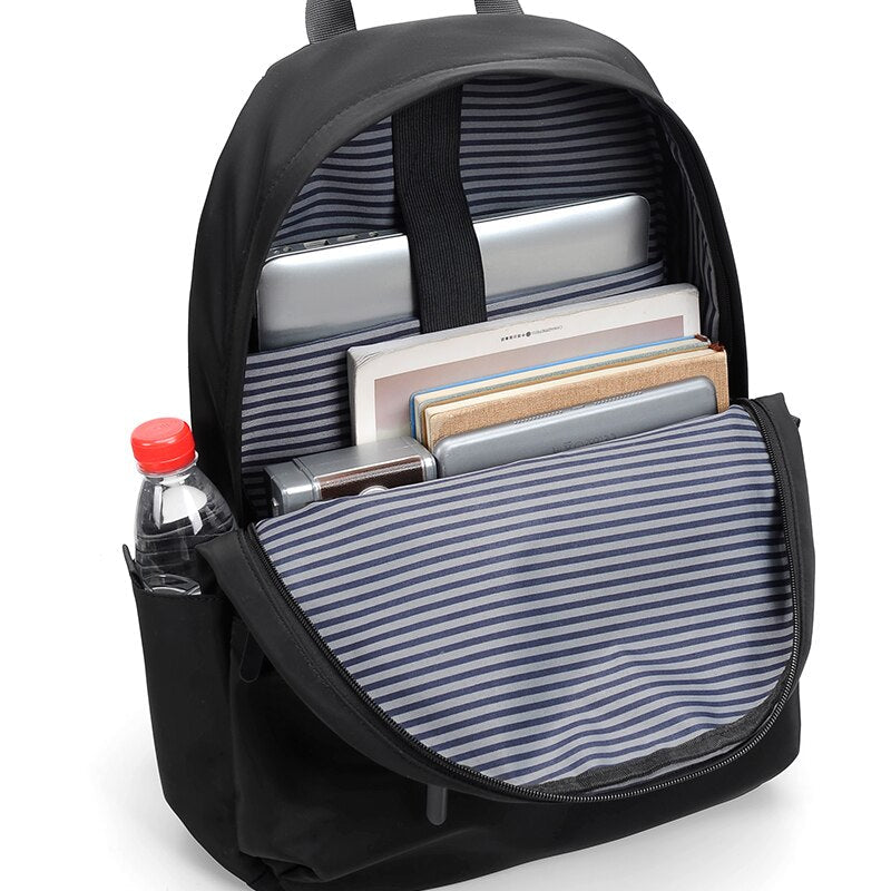 Mochila de Negócios - Capacidade para Notebook até 15,6"