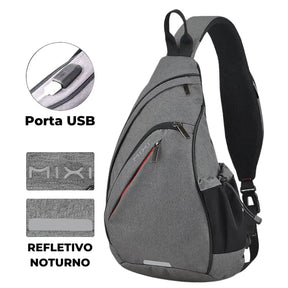 Mochila Transversal Versátil Masculina - Impermeável e com Entrada USB